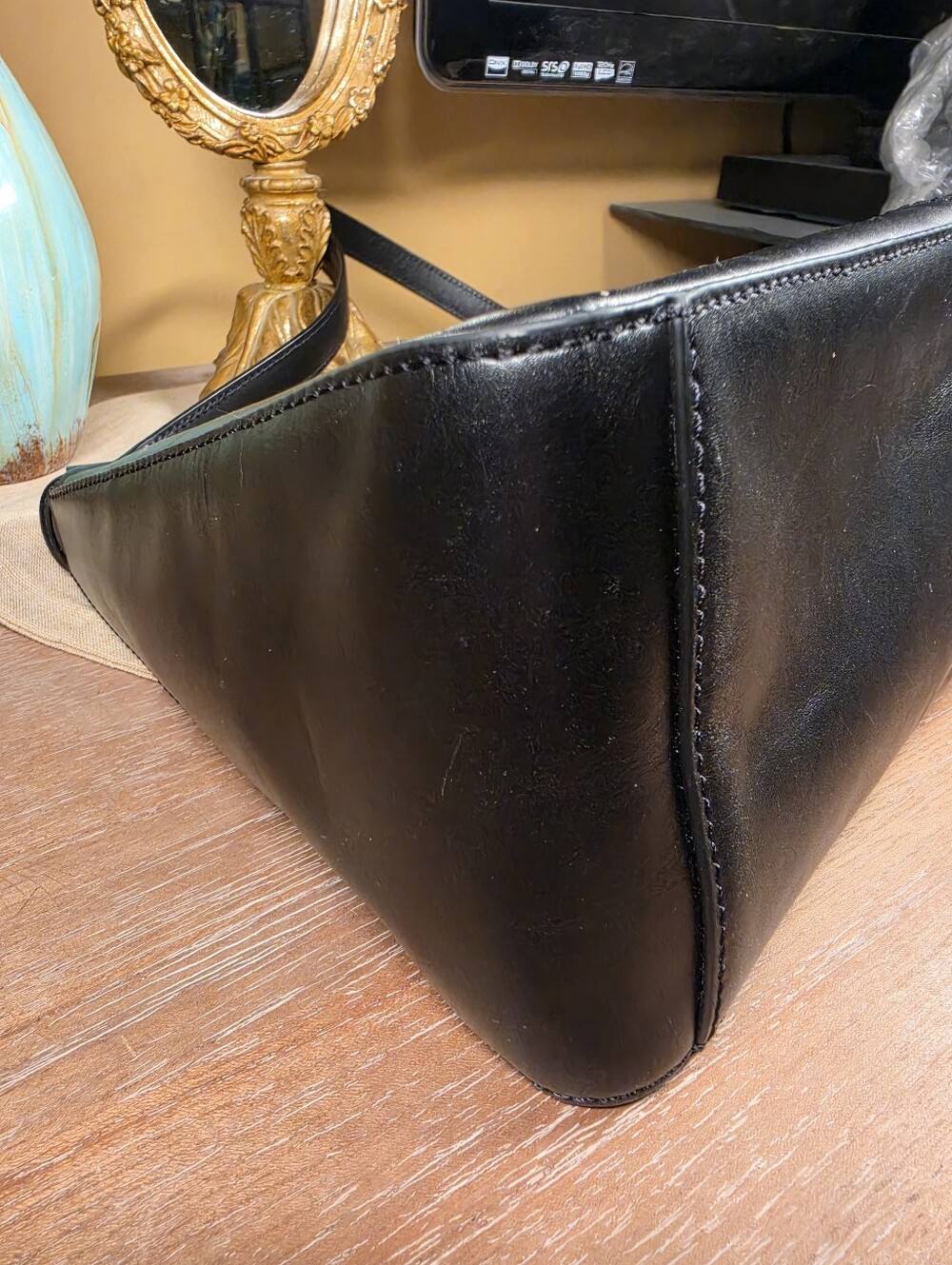 Vince Camuto Maire Leather Shoulder Bag w/ Gold Medallion GUC (Retail $198) - Picture 7 of 9